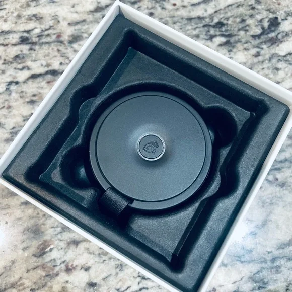 Pura Black Car Fragrance Diffuser - Picture 3 of 11